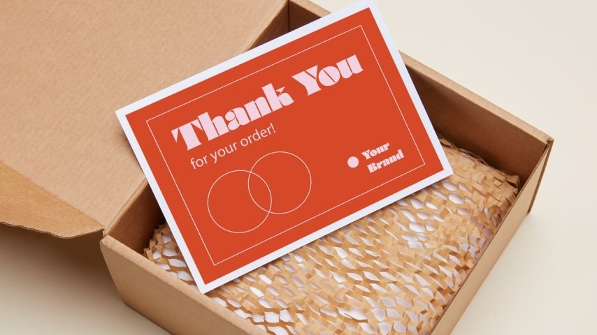 Contoh packaging inserts
Gambar: printify.com Contoh packaging inserts
Gambar: printify.com