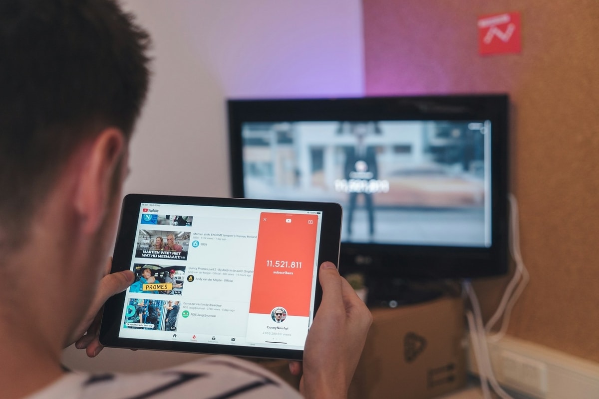 Insight channel YouTube
Gambar: Unsplash Insight channel YouTube
Gambar: Unsplash