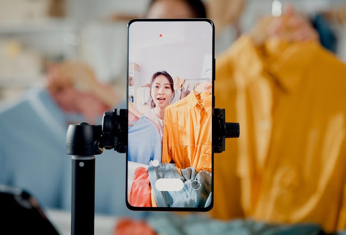 Live streaming jual produk online
Gambar: knowledge.wharton.upenn.edu Live streaming jual produk online
Gambar: knowledge.wharton.upenn.edu