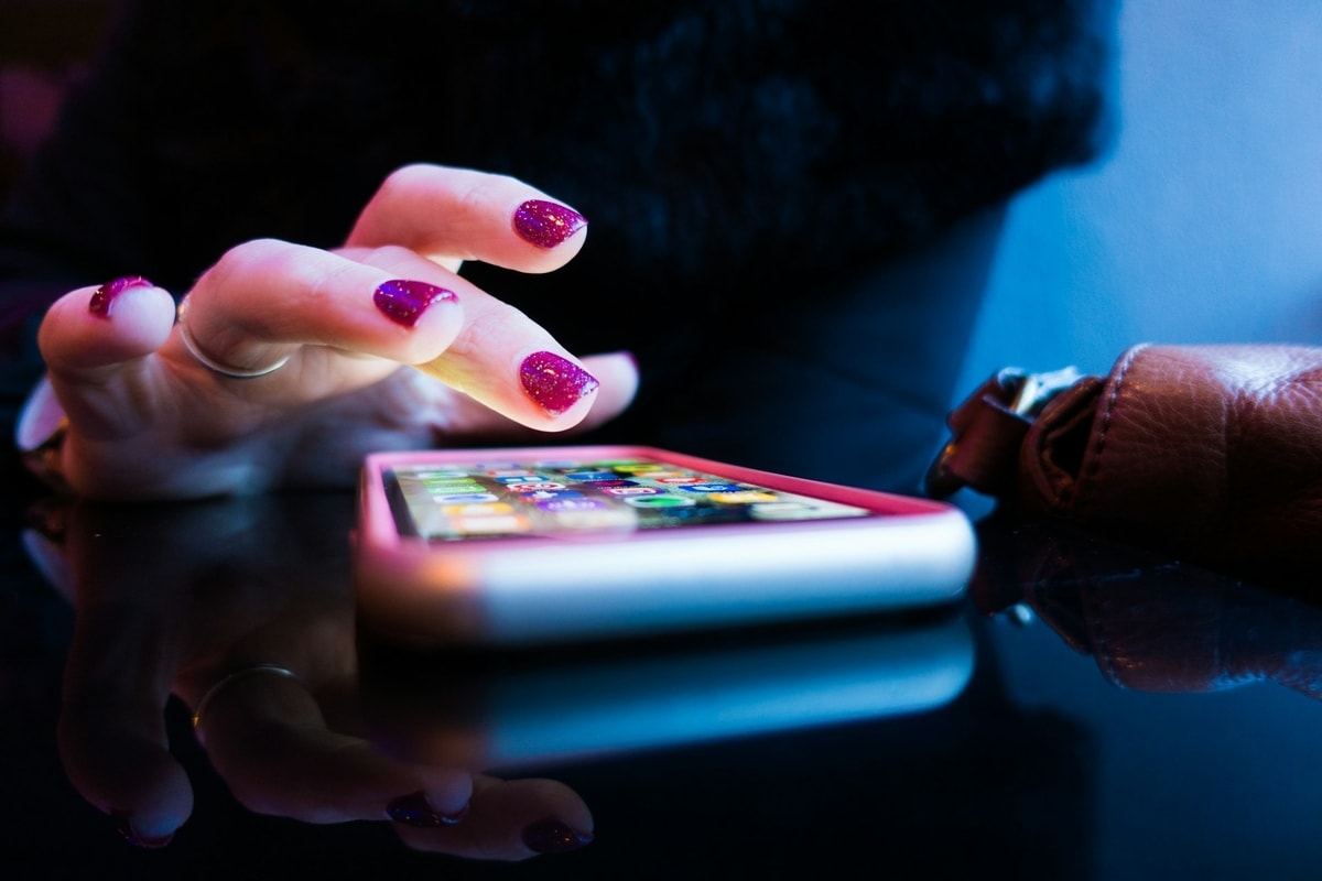 Ilustrasi penggunaan media sosial
Gambar: Unsplash Ilustrasi penggunaan media sosial
Gambar: Unsplash