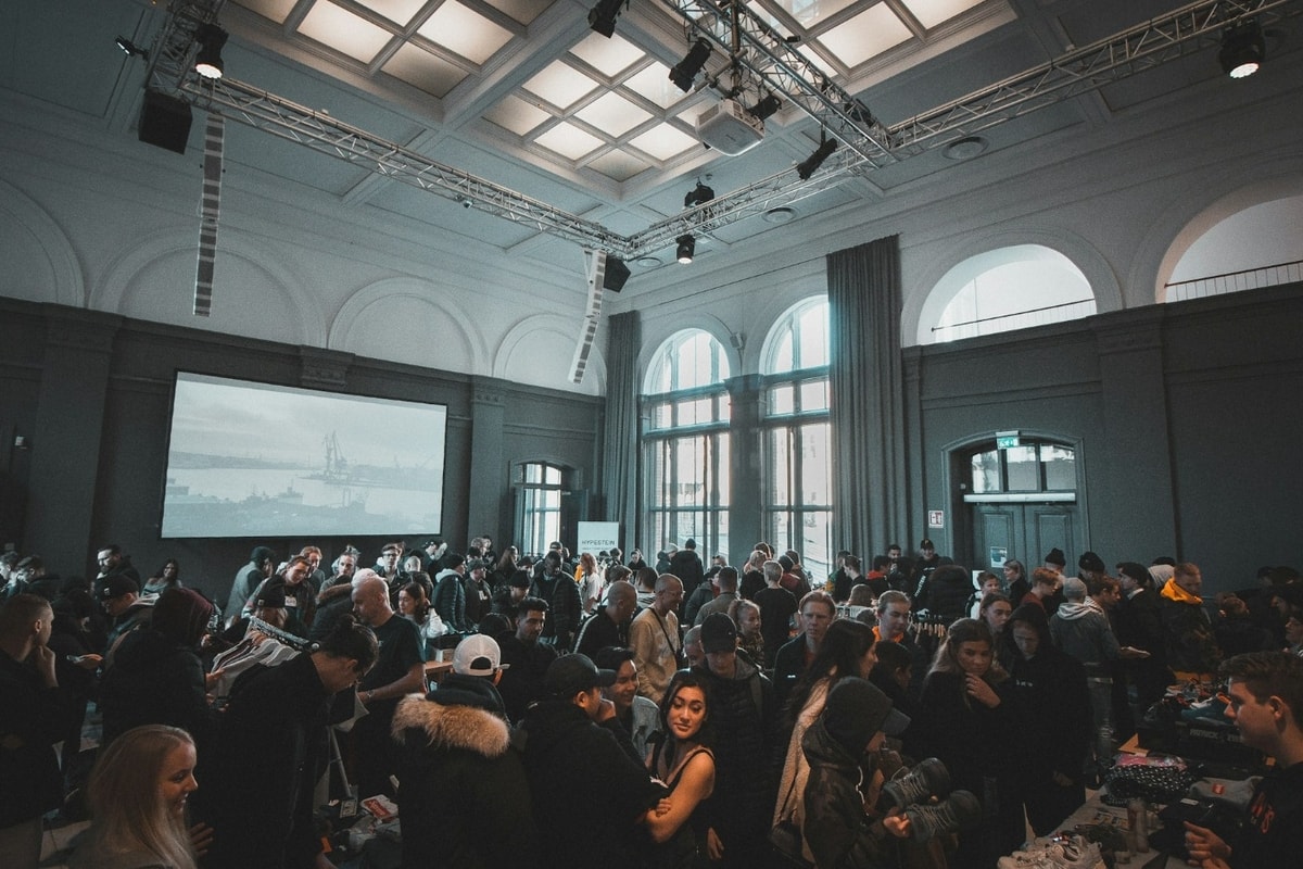 Ilustrasi networking
Gambar: Unsplash Ilustrasi networking
Gambar: Unsplash
