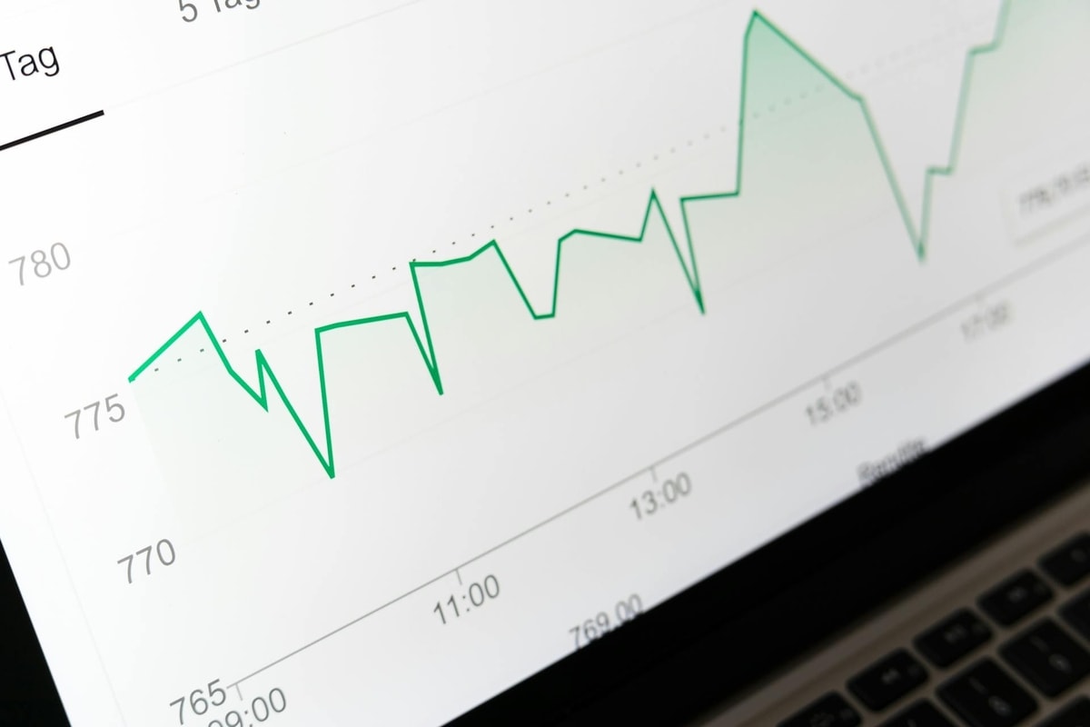 Ilustrasi data website seo
Foto oleh Markus Winkler di Pexels