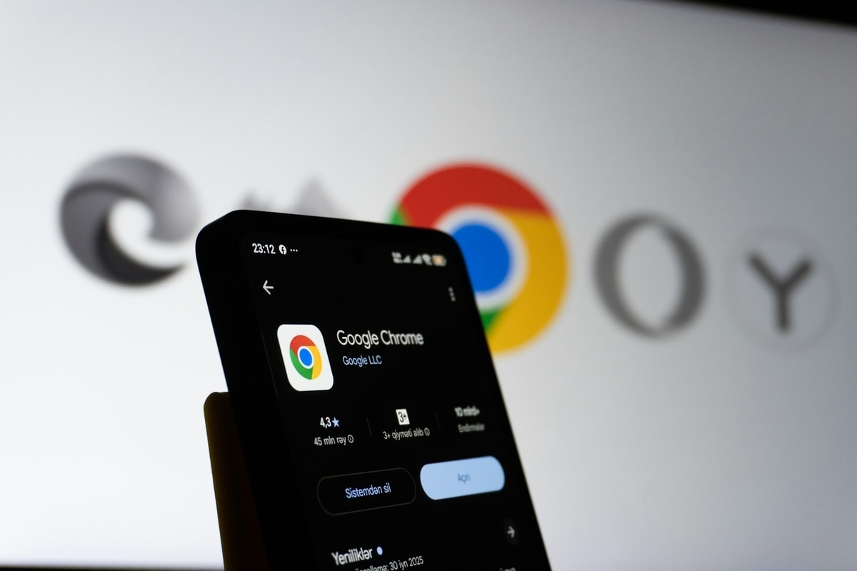 Ilustrasi penggunaan Google
Foto oleh Zulfugar Karimov di Unsplash Ilustrasi penggunaan Google
Foto oleh Zulfugar Karimov di Unsplash
