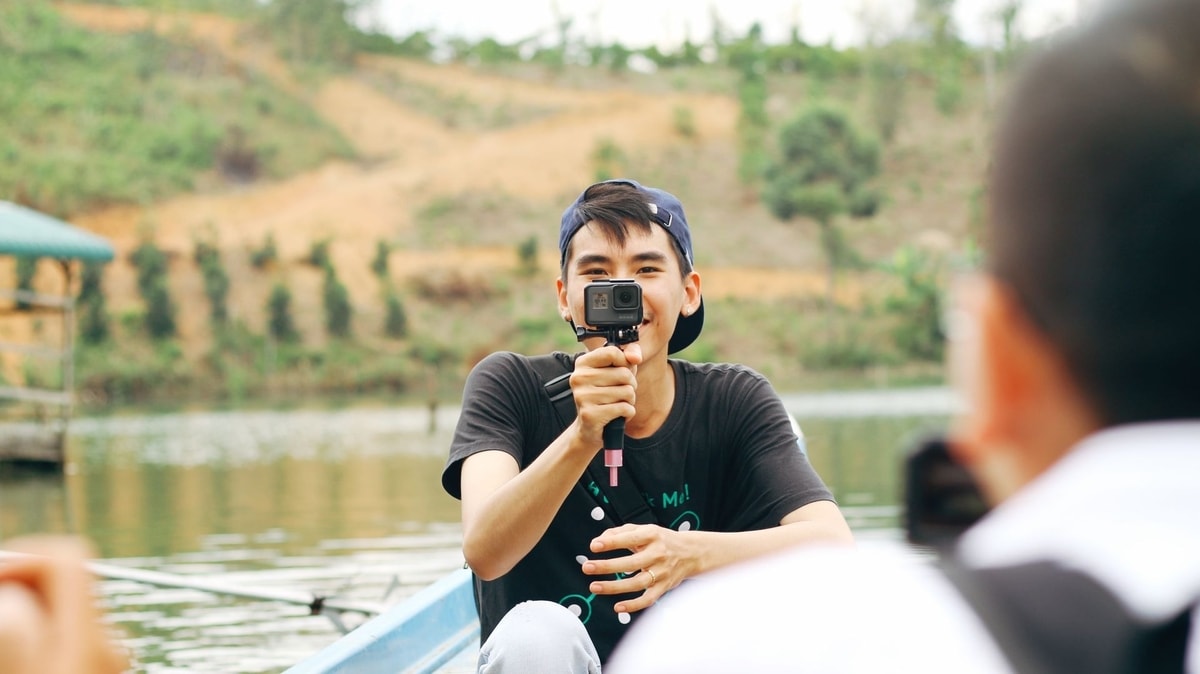 Ilustrasi pengguna GoPro
Foto oleh Bich Tran di Pexels