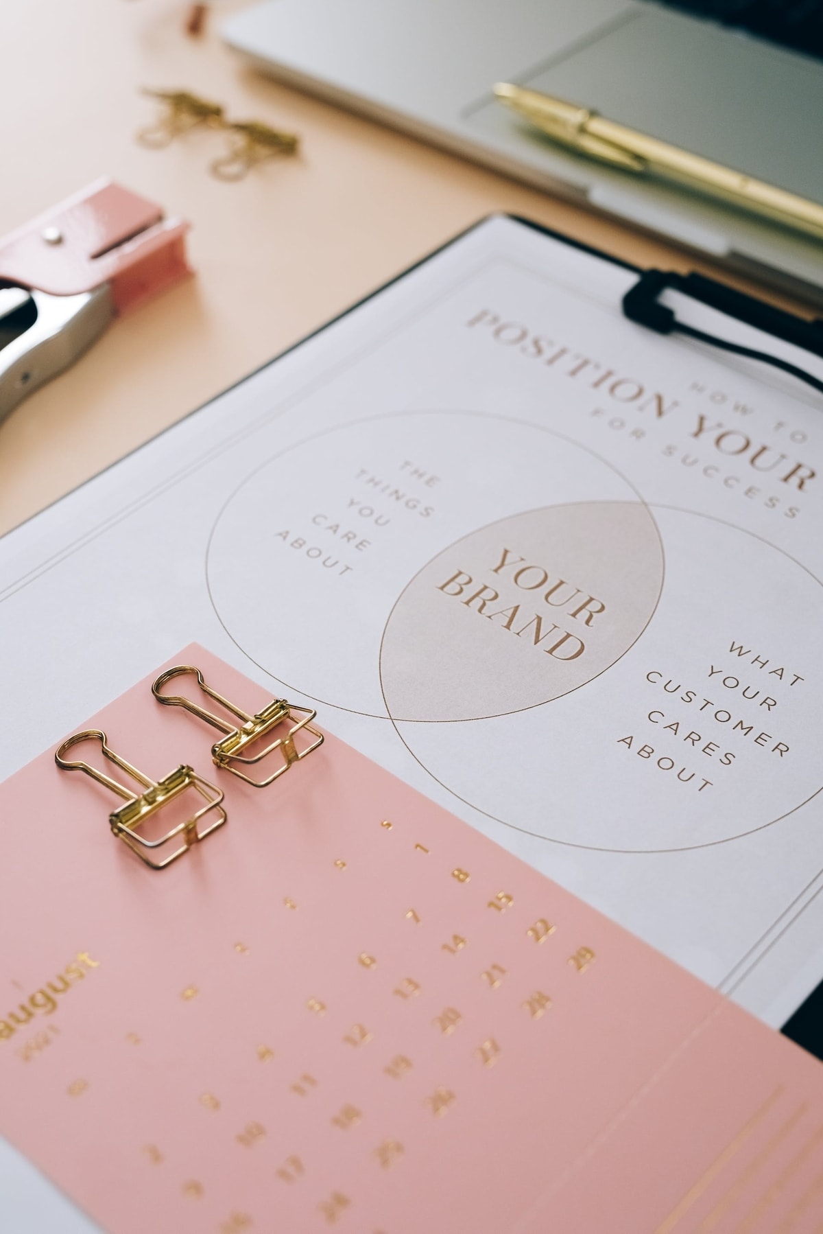 Ilustrasi menciptakan brand
Gambar: Pexels